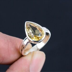 Stunning 925 sterling Silver Ring with Gold Teardrop Natural Citrine Gem Size 9